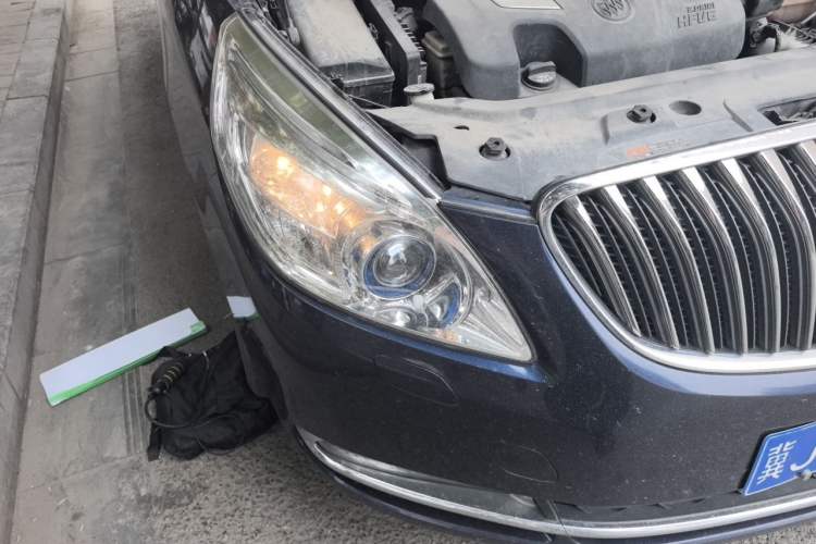 Used Buick GL8 2014 3.0L XT Luxury Business Flagship Edition Right Front Headlight