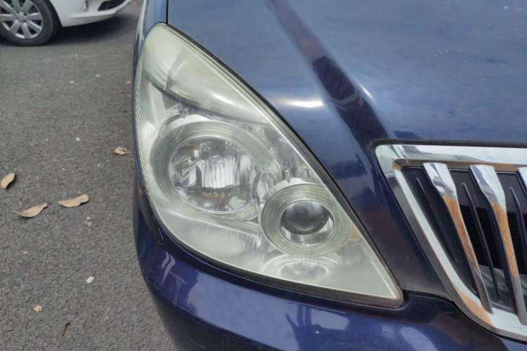 Used Buick GL8 2014 2.4L Classic Edition Right Front Headlight