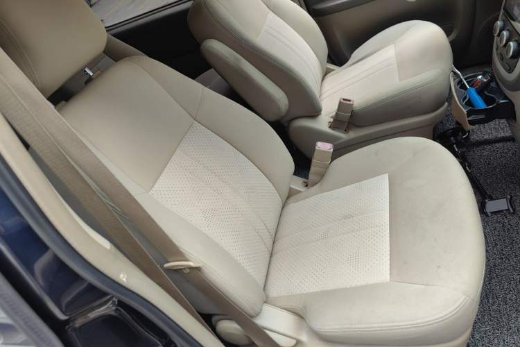 Used Buick GL8 2014 2.4L Classic Edition Right Front Seat