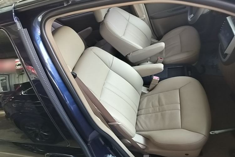 Used Buick GL8 2014 2.4L Classic Edition Right Front Seat