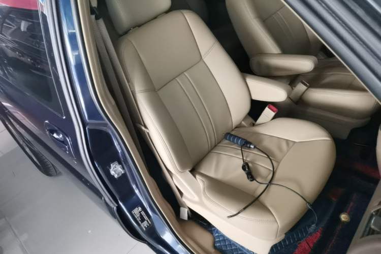 Used Buick GL8 2014 2.4L Classic Edition Right Front Seat