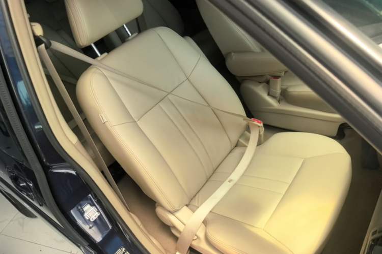 Used Buick GL8 2014 2.4L Executive Edition Right Front Seat