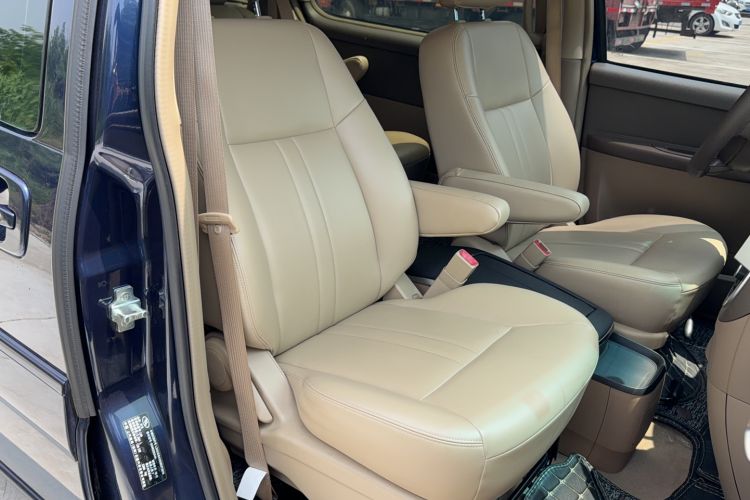 Used Buick GL8 2014 2.4L Classic Edition Right Front Seat
