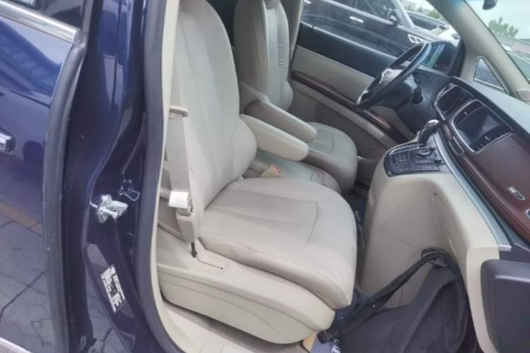 Used Buick GL8 2014 3.0L XT Luxury Business Flagship Edition Right Front Seat