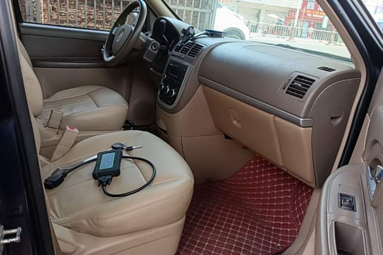 Used Buick GL8 2014 2.4L Classic Edition Right Front Seat