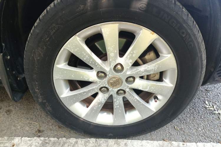 Used Buick GL8 2014 2.4L Classic Edition Right Front Wheel Hub