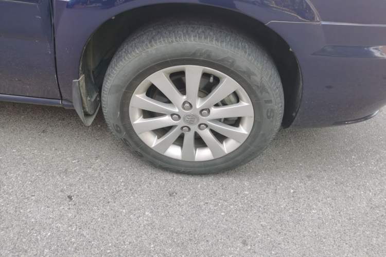 Used Buick GL8 2014 2.4L Classic Edition Right Front Wheel Hub