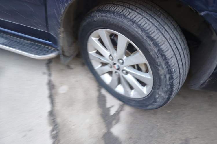 Used Buick GL8 2014 2.4L Classic Edition Right Front Wheel Hub