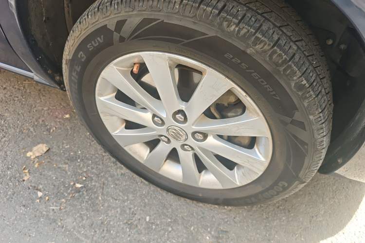 Used Buick GL8 2014 2.4L Comfort Edition Right Front Wheel Hub