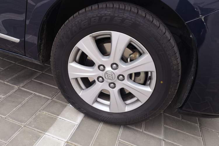 Used Buick GL8 2014 3.0L GT Luxury Business Haoya Edition Right Front Wheel Hub