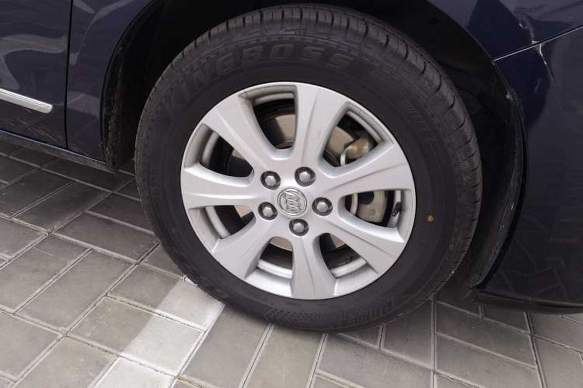 Used Buick GL8 2014 3.0L GT Luxury Business Haoya Edition Right Front Wheel Hub