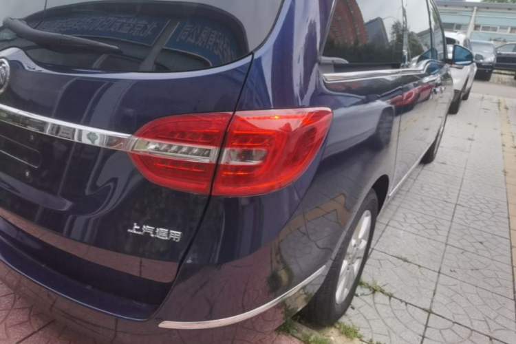 Used Buick GL8 2014 3.0L XT Luxury Business Flagship Edition Right Rear Taillight