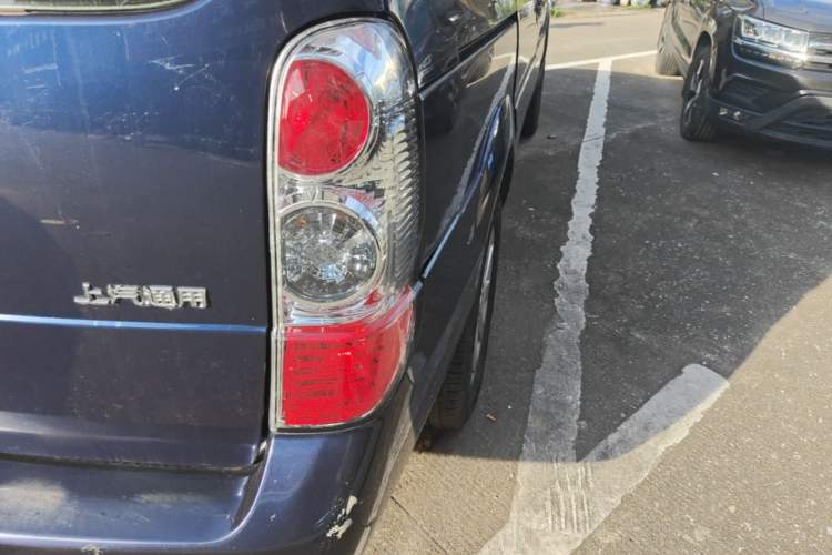 Used Buick GL8 2014 2.4L Classic Edition Right Rear Taillight