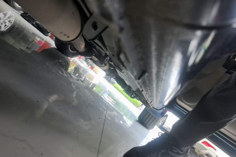 Used Buick GL8 2014 2.4L Executive Edition Right Side Sill