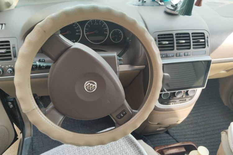 Used Buick GL8 2014 2.4L Classic Edition Steering Wheel