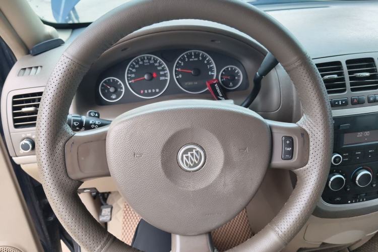 Used Buick GL8 2014 2.4L Classic Edition Steering Wheel