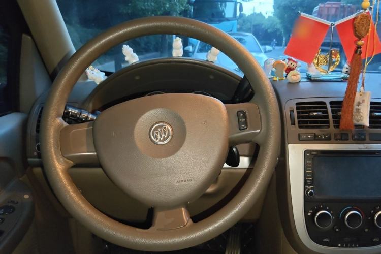 Used Buick GL8 2014 2.4L Classic Edition Steering Wheel