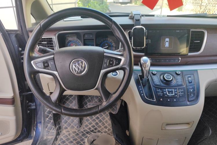 Used Buick GL8 2014 3.0L XT Luxury Business Flagship Edition Steering Wheel