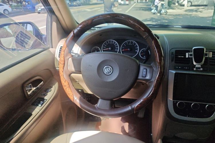 Used Buick GL8 2014 2.4L Classic Edition Steering Wheel