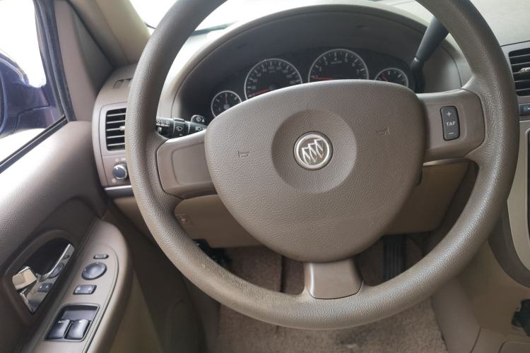Used Buick GL8 2014 2.4L Classic Edition Steering Wheel
