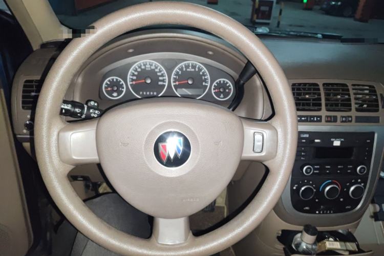 Used Buick GL8 2014 2.4L Comfort Edition Steering Wheel