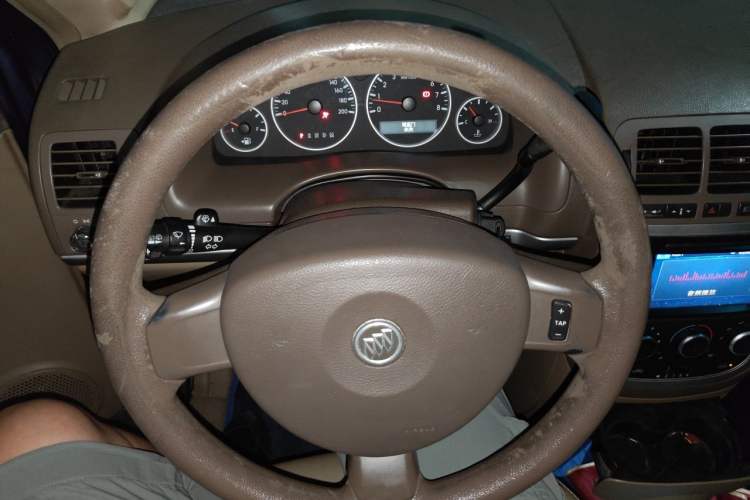 Used Buick GL8 2014 2.4L Classic Edition Steering Wheel
