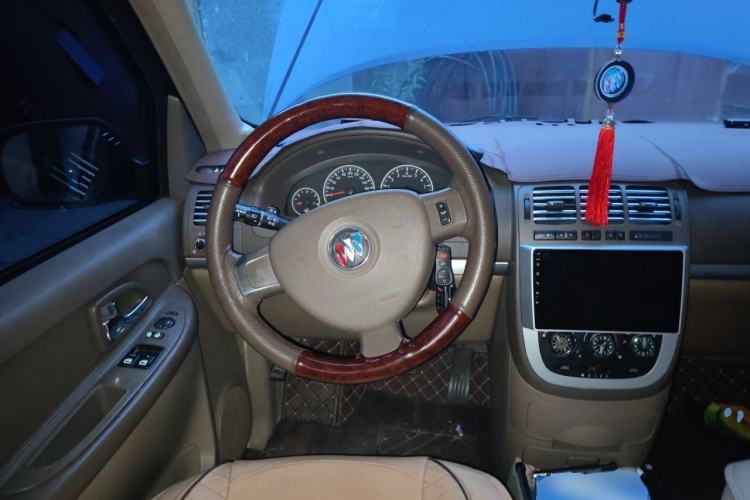 Used Buick GL8 2014 2.4L Classic Edition Steering Wheel