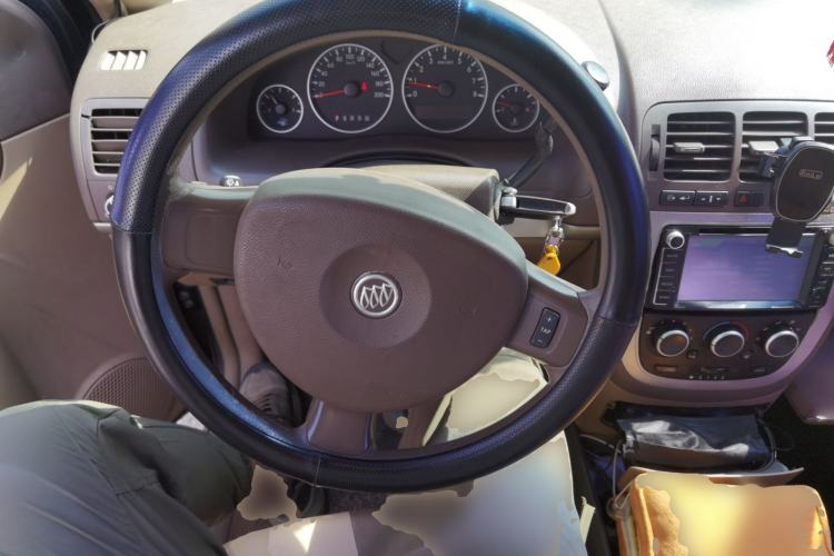 Used Buick GL8 2014 2.4L Classic Edition Steering Wheel