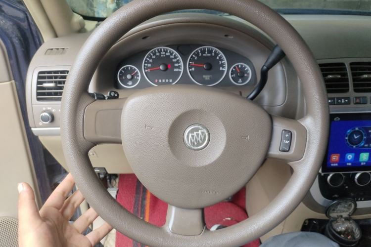 Used Buick GL8 2014 2.4L Comfort Edition Steering Wheel