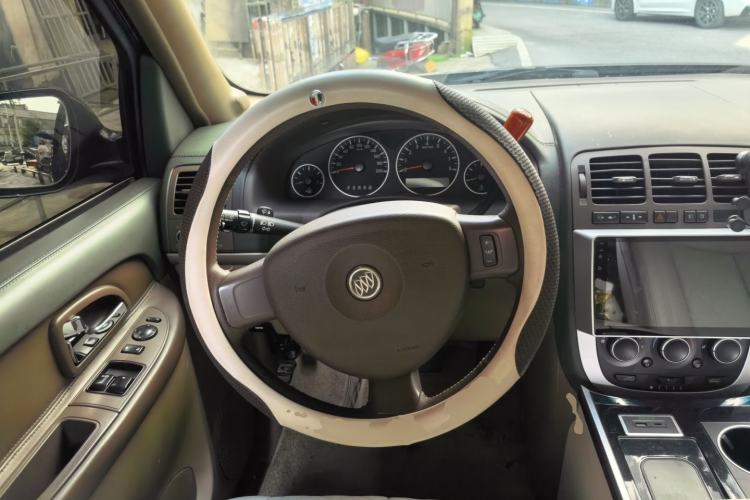 Used Buick GL8 2014 2.4L Classic Edition Steering Wheel