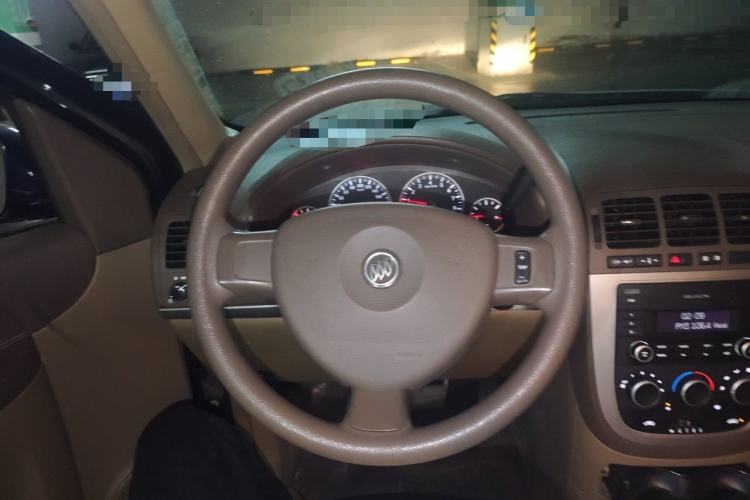 Used Buick GL8 2014 2.4L Classic Edition Steering Wheel