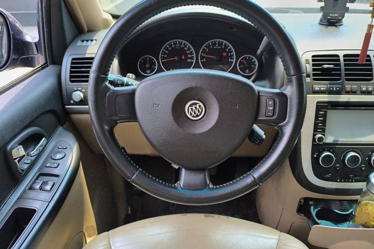 Used Buick GL8 2014 2.4L Executive Edition Steering Wheel