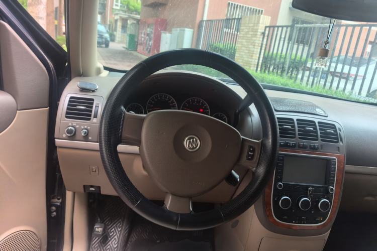 Used Buick GL8 2014 2.4L Classic Edition Steering Wheel