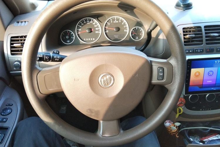 Used Buick GL8 2014 2.4L Classic Edition Steering Wheel