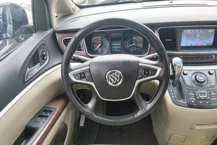 Used Buick GL8 2014 3.0L GT Luxury Business Haoya Edition Steering Wheel
