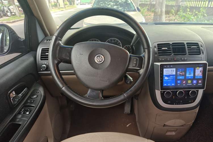 Used Buick GL8 2014 2.4L Executive Edition Steering Wheel