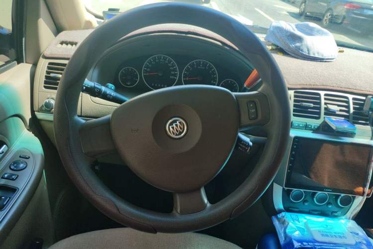 Used Buick GL8 2014 2.4L Classic Edition Steering Wheel