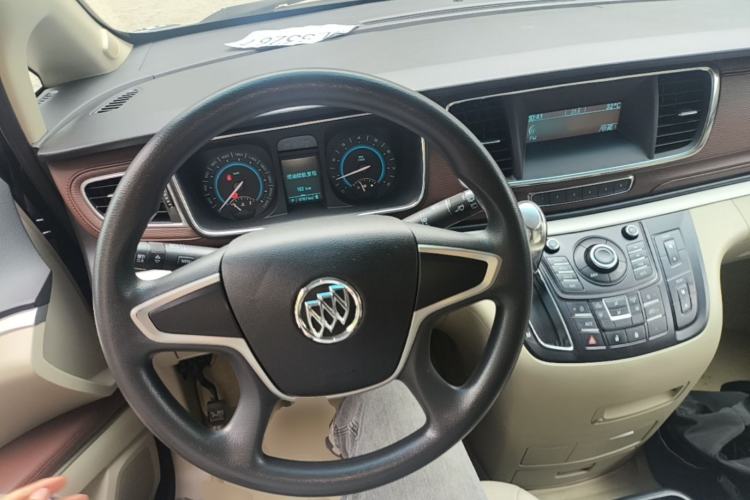 Used Buick GL8 2014 2.4L CT Luxury Business Comfort Edition Steering Wheel