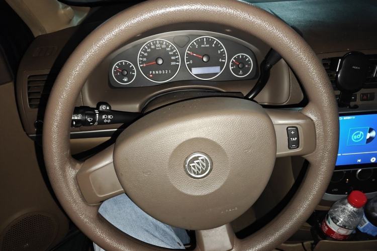 Used Buick GL8 2014 2.4L Classic Edition Steering Wheel