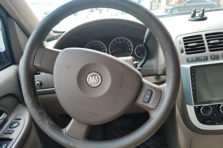 Used Buick GL8 2014 2.4L Classic Edition Steering Wheel