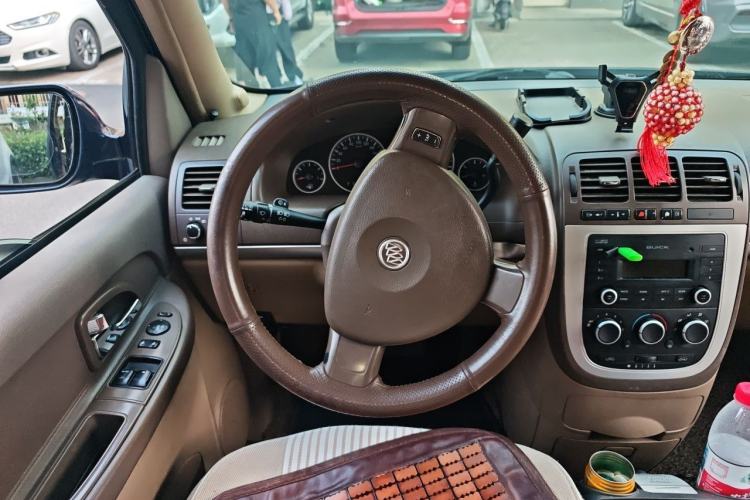 Used Buick GL8 2014 2.4L Classic Edition Steering Wheel