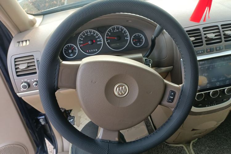 Used Buick GL8 2014 2.4L Classic Edition Steering Wheel