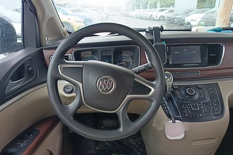Used Buick GL8 2014 2.4L CT Luxury Business Comfort Edition Steering Wheel