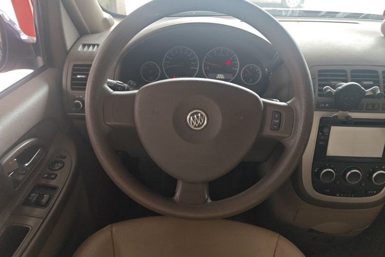 Used Buick GL8 2014 2.4L Classic Edition Steering Wheel