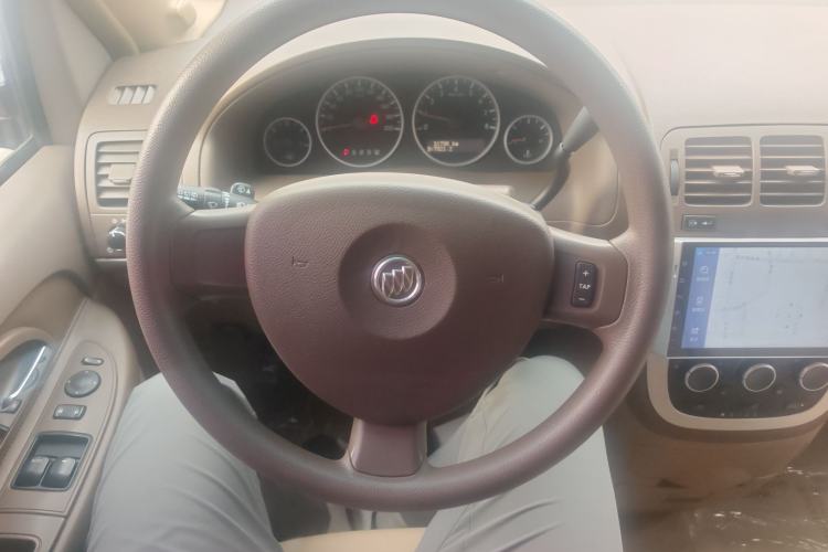 Used Buick GL8 2014 2.4L Classic Edition Steering Wheel