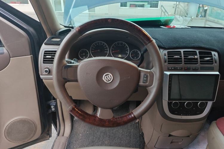 Used Buick GL8 2014 2.4L Classic Edition Steering Wheel