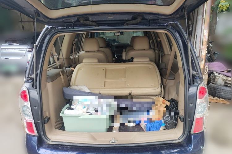 Used Buick GL8 2014 2.4L Comfort Edition Trunk