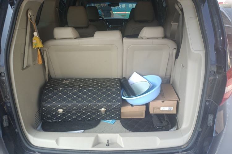 Used Buick GL8 2014 2.4L CT Luxury Business Comfort Edition Trunk