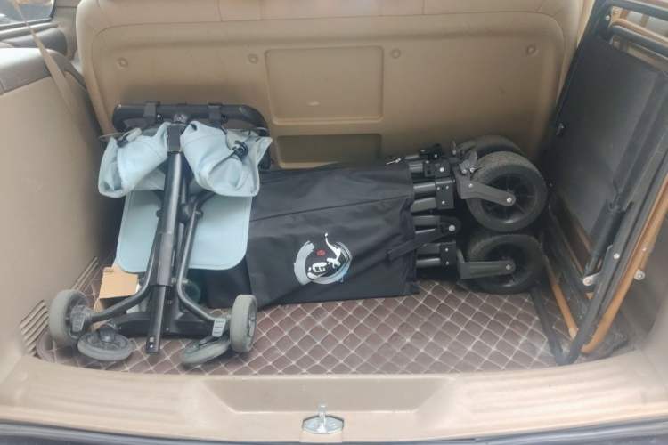 Used Buick GL8 2014 2.4L Classic Edition Trunk