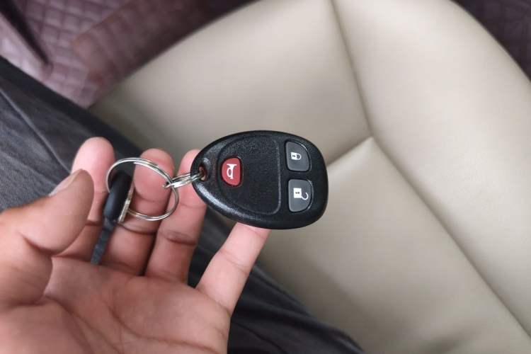 Used Buick GL8 2014 2.4L Classic Edition Vehicle Key